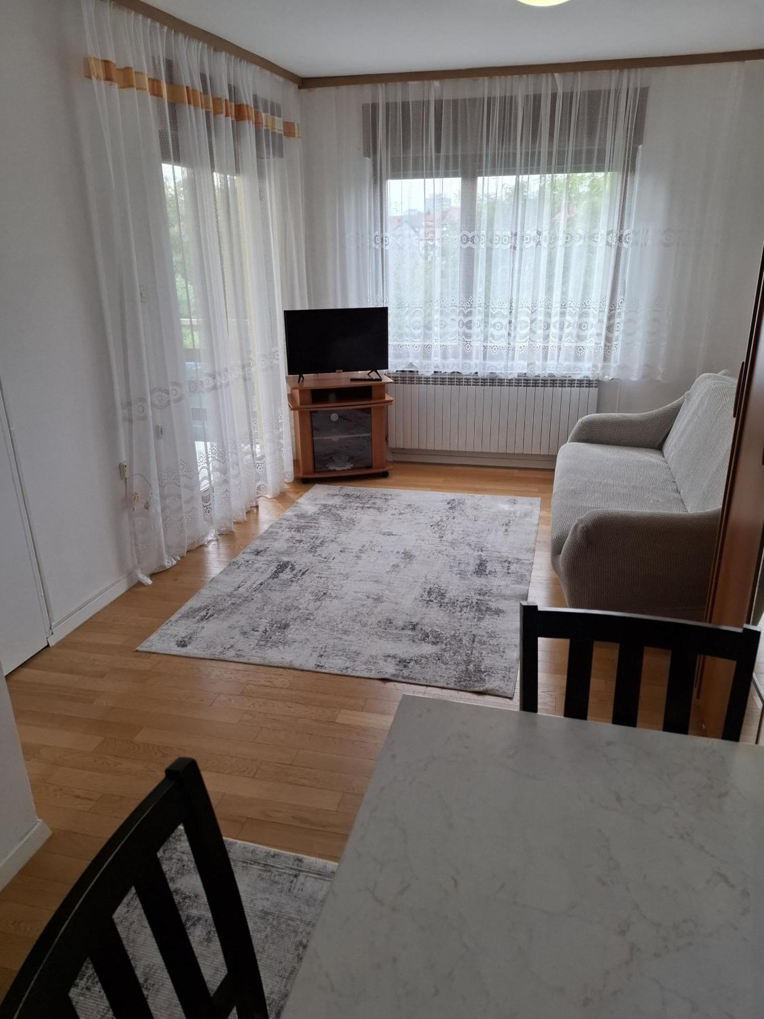 זאגרב Apartments Maximir מראה חיצוני תמונה